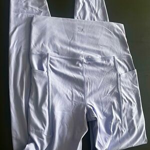 Light Purple All In Motion Everyday Soft Ultra High-Rise Leggings—Small